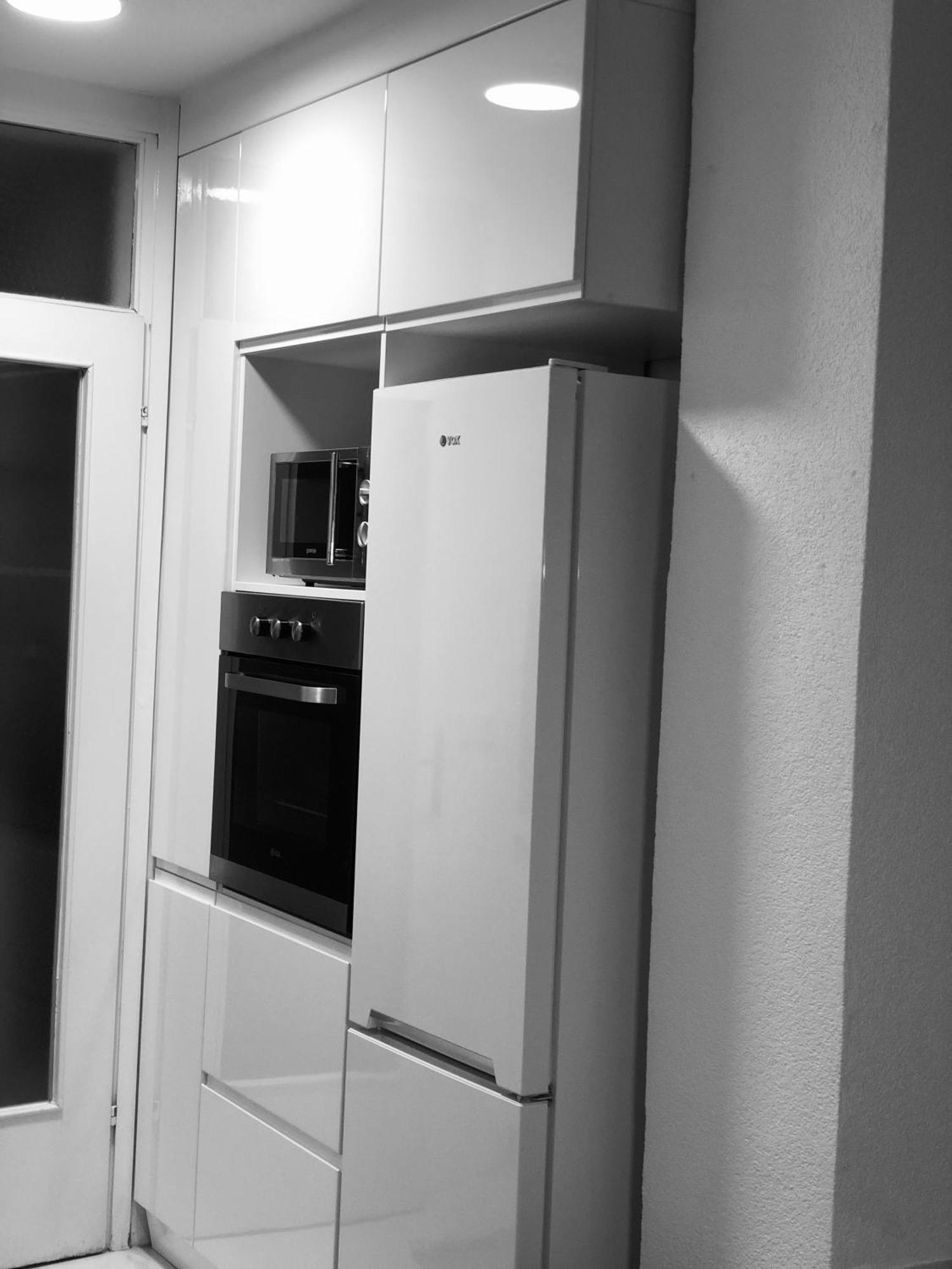 Apartment Etna! Near To Airport Sarajevo Exterior photo